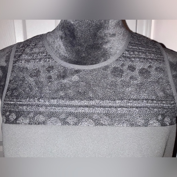 Papermoon medium Sabrina Yoke Detail Blouse - Picture 2 of 7